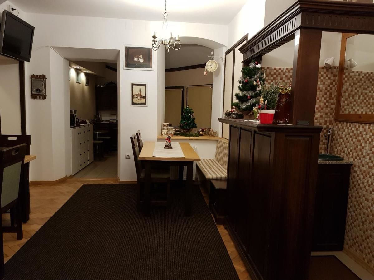 Гостевой дом Casa Matei Брашов-11